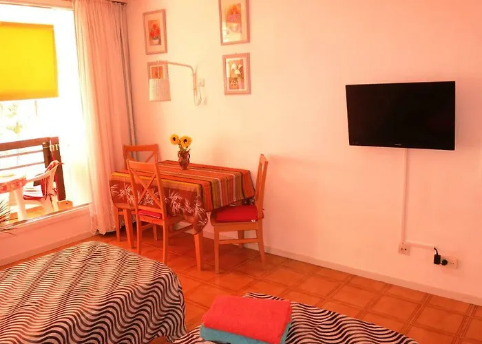 In Perfect Location * 美洲海滩